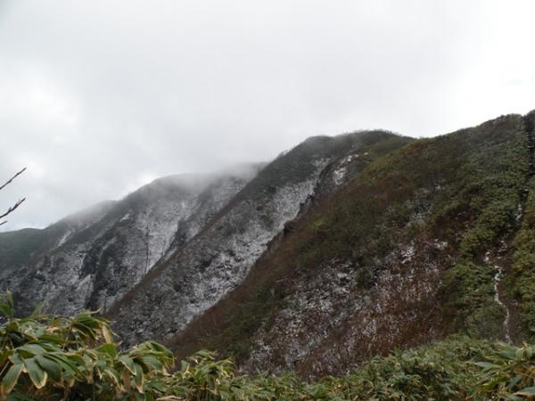 今回の目的地、荒島岳